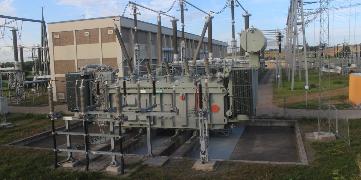 Industrietransformator 380 kV – Trafoschaltschrank & Lüftersteuerung bei EMB Neutraubling